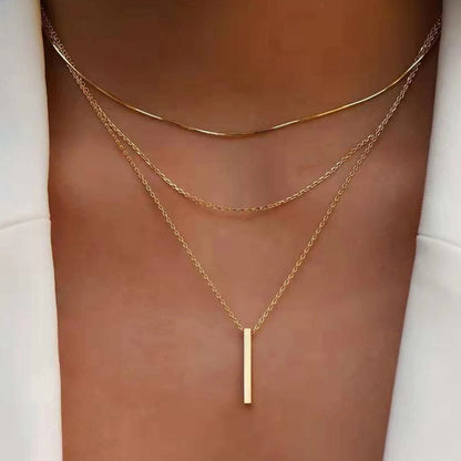 Elegante collar en capas con un delicado colgante🎁