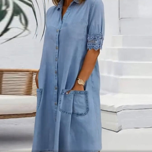 👗🌸 Elegante vestido vaquero con ribete de encaje y bolsillos