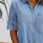 👗🌸 Elegante vestido vaquero con ribete de encaje y bolsillos
