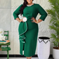 Elegante vestido ajustado con cuello redondo y volantes
