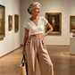 Pantalones de mujer de corte ancho con botones decorativos