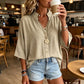 Camisas de mujer con cuello en V, manga corta y botones