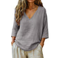 Blusa informal de mujer con cuello en V y mangas tres cuartos