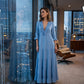 Vestido largo de mujer con volantes en cuello V y capas