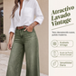 Vaqueros de pierna ancha que estilizan las piernas